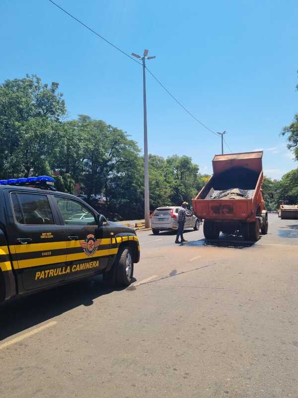 Intensifican trabajos de reparación de rutas en Caaguazú y Ciudad del Este - La Clave