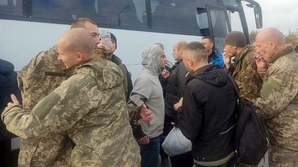 Rusia y Ucrania intercambian 25 prisioneros de guerra de cada bando