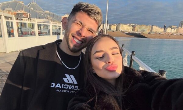 ¡Así de enamorados! “La Joya” y la colombiana ya van por su cuarto mes de noviazgo