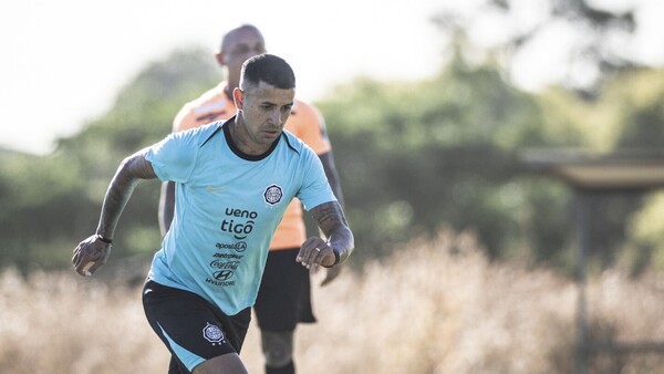 Olimpia golea en amistoso al Racing de Uruguay