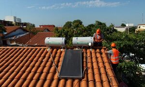 Itaipú brinda asistencia permanente para uso de termocalefones solares en el barrio San Francisco – Diario TNPRESS