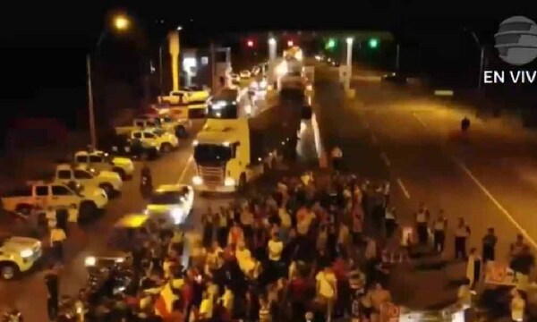 Pobladores de Coronel Bogado endurecen protesta contra la suba del peaje – Prensa 5