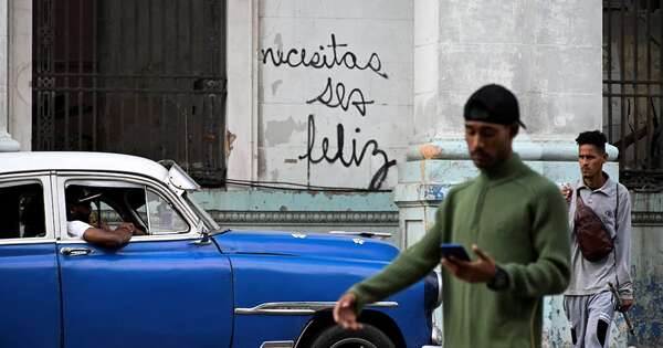 La Nación / “Necesitas ser feliz”, el grafiti que moviliza a la reflexión en La Habana