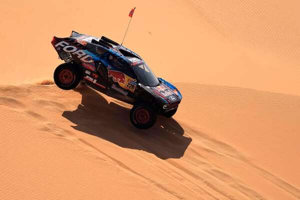 Ekström le da la segunda alegría a Ford y Al Rajhi cerca del triunfo al ser otra vez líder - Automovilismo - ABC Color