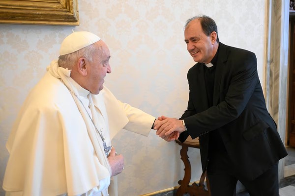Papa Francisco sufre una caída en su residencia - Unicanal