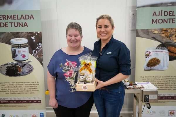 Paraguay finalista en los Premios Excelencias Gastronómicas 2024 en España con Tucos Factory • PARAGUAY TV