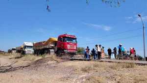Comunidad Sawhoyamaxa cierra ruta por falta de agua