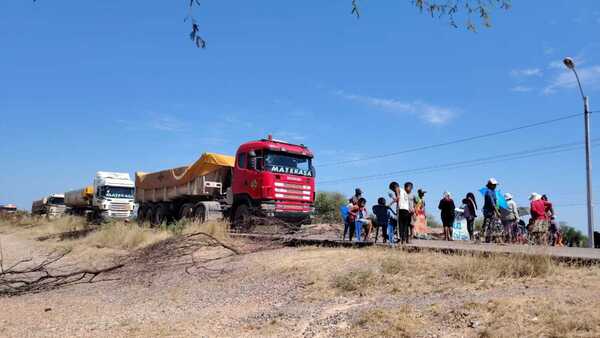 Comunidad Sawhoyamaxa cierra ruta por falta de agua