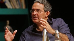 La nueva novela de Juan Gabriel Vásquez nació a partir de una frase de García Márquez escrita hace 43 años