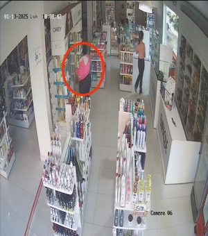 Otra descuidista captada en cámaras de vigilancia en Concepción