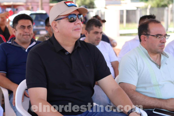 Juancho Acosta inaugura empedrado cerca de Unidad de Salud Familiar a punto de ser habilitada en Pedro Juan Caballero - El Nordestino