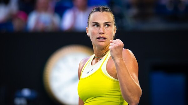 Versus / Sabalenka avanza a octavos en Australia tras una "gran batalla" contra Tauson