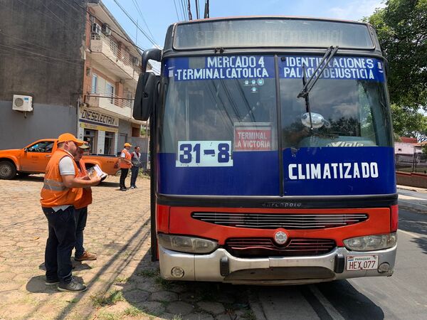 Fiscalizan funcionamiento de aire acondicionado en buses del transporte público - 1000 Noticias