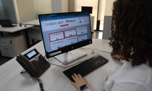 Tras revisión documental un total de 17.855 postulantes están habilitados para examen de Becas del Gobierno – Diario TNPRESS