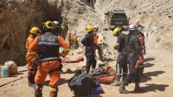 Al menos cuatro muertos y diez desaparecidos en el derrumbe de una mina en Mozambique