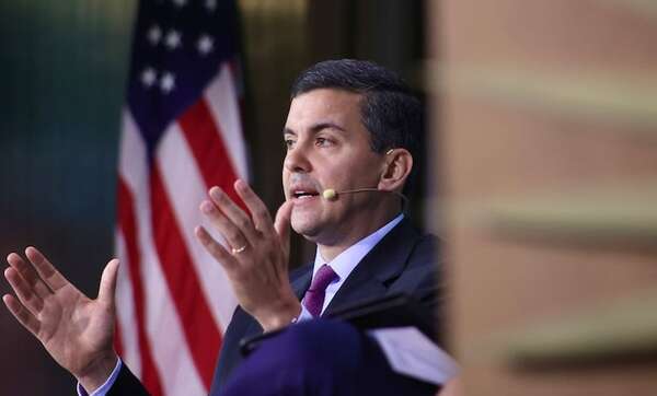 Asunción de Trump: vocero de Presidencia revela quién realizó la invitación oficial a Santi Peña - Política - ABC Color