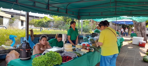Arranca la primera feria agroecológica del año 2025