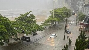 ¡Mis ahoorroos! Balneario Camboriú está inundado y declararon estado de emergencia
