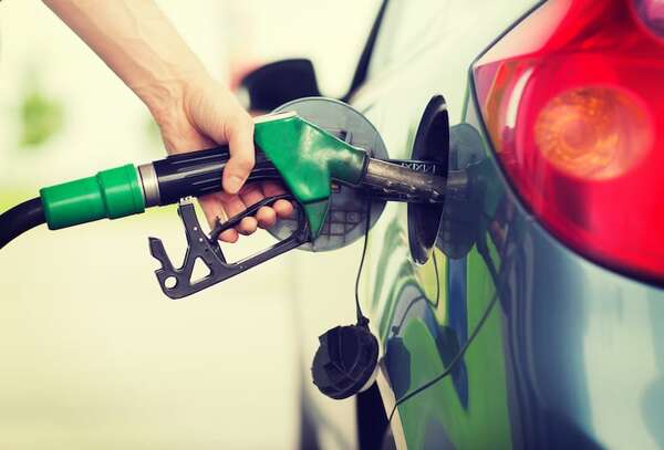 Decreto establece nuevas exigencias de calidad para combustibles - Economía - ABC Color
