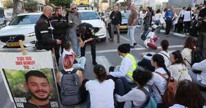 Diario HOY | Israelíes no saben si prepararse para un entierro o una celebración