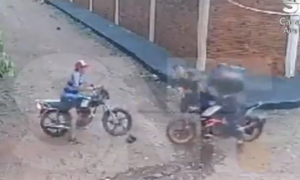 Repartidor se enfrenta a motoasaltantes y logra defenderse en Villa Elisa - SNT