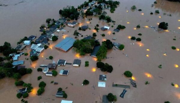 ¡Caos total! Florianópolis también ya está bajo agua