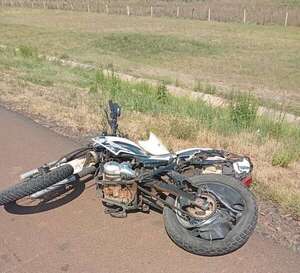 Motociclista perdió la vida tras ser embestido por un automóvil - Nacionales - ABC Color