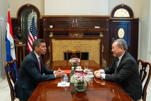 Presidente Peña se reunió con representante clave de Taiwán en EE.UU