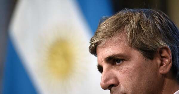 La Nación / Por primera vez en 14 años, Argentina alcanza el superávit anual