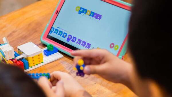 Ludoterapia en vacaciones: mejora las habilidades sociales y comunicacionales en niños con ansiedad