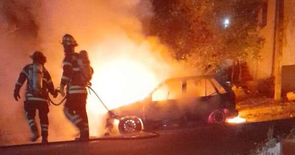 Diario HOY | Sospechoso huye tras incendiar un vehículo en plena madrugada