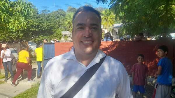Gobernador de Alto Paraguay asegura que almuerzo llegará a los niños - Política - ABC Color
