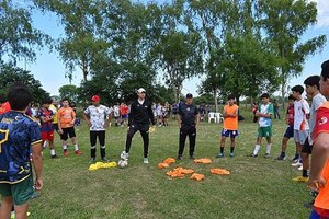 Versus / Olimpia se rebusca talento por Ñeembucú