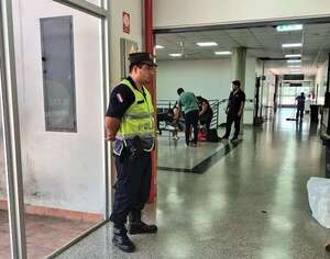 Robo de bebés: despliegan policías para coberturas en hospitales de capital - Nacionales - ABC Color