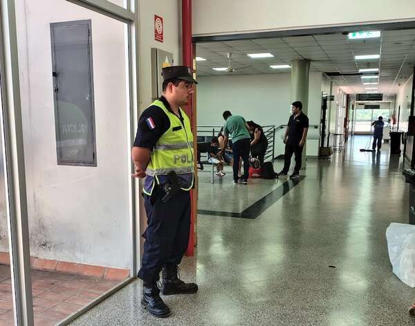 Robo de bebés: despliegan policías para coberturas en hospitales de capital - Nacionales - ABC Color