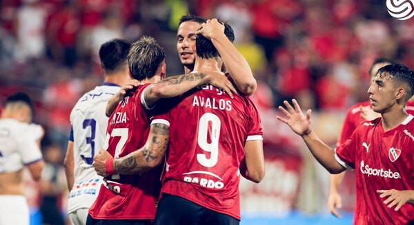 Versus / ¡Figura máxima! Gabriel Ávalos brilla en la goleada de Independiente