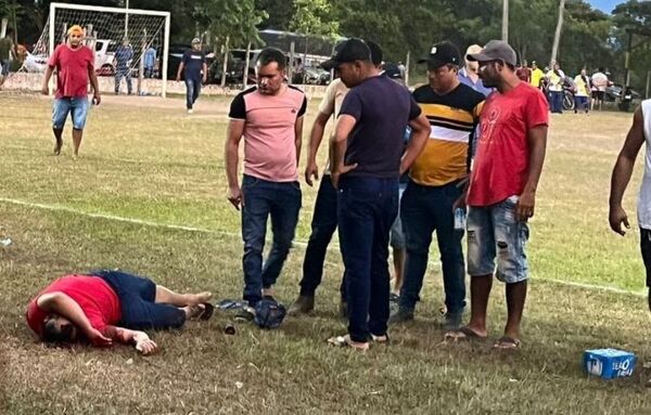 Balacera en cancha deja tres muertos y cuatro heridos en Puentesiño
