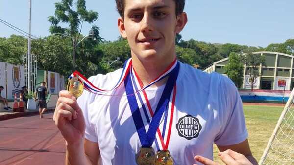 Rodrigo Medina se corona en la tercera fecha del acuatlón