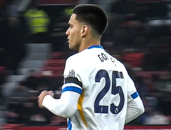 Un día histórico para Paraguay: Diego Gómez debutó en la Premier League