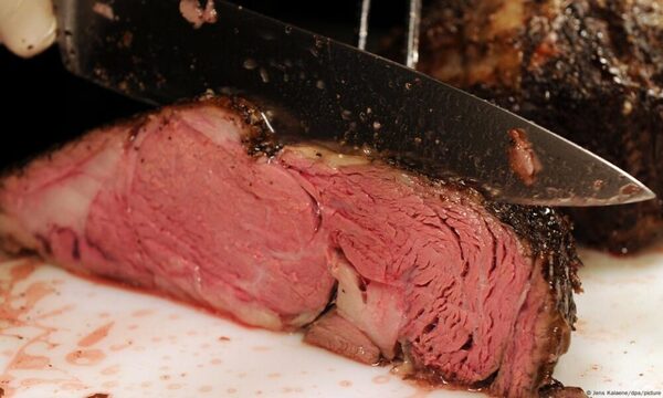 Estudio: carne roja procesada aumenta el riesgo de demencia