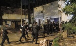 Encuentran armas blancas, drogas, celulares y otros durante requisa en la cárcel de CDE