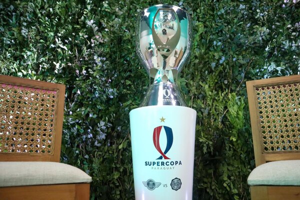 Versus / La Supercopa, el punto de partida de la temporada futbolística 2025 en Paraguay