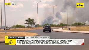 Bombero relata cómo fue el dramático avance del fuego en la Costanera Norte  - ABC Noticias - ABC Color