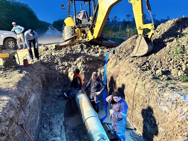 Hoy terminarían de reparar el acueducto y esperan que el agua llegue a Loma Plata, este viernes