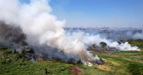 Diario HOY | Remeros se ven afectados por el incendio en la Costanera