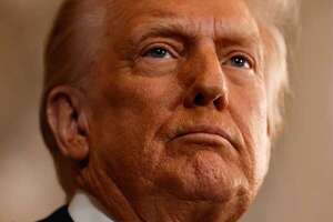 Trump invocará ley de enemigos extranjeros y declará una emergencia en la frontera sur - Mundo - ABC Color