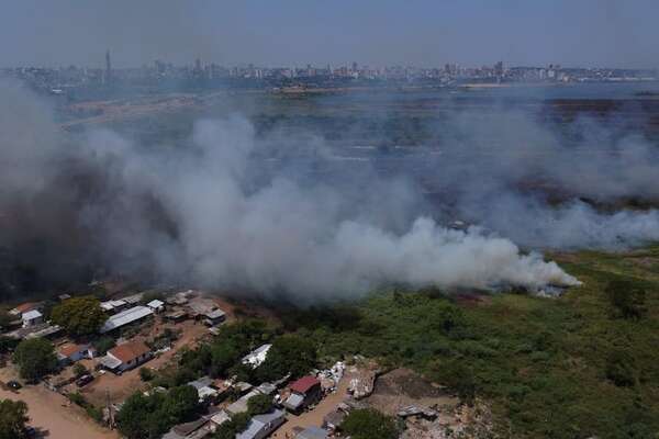 Fiscalía investiga causa de incendios en el banco San Miguel de Asunción - Nacionales - ABC Color