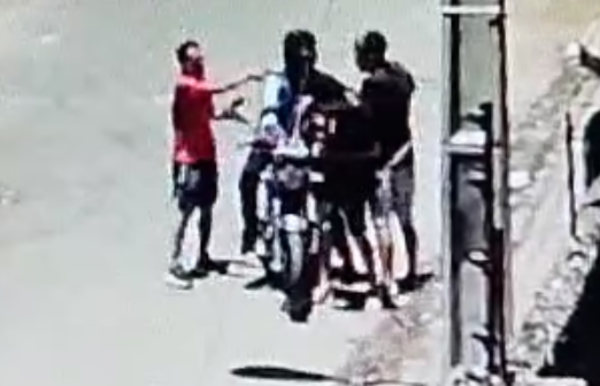 Video: Asalto, persecución y tiroteo en el barrio Ricardo Brugada