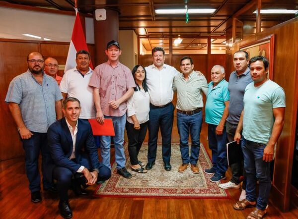 Gobierno impulsa la industrialización de la producción de ladrillos en Tobatí - El Trueno