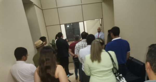 La Nación / El MOPC estudiará reconsideración de carpetas de 30 rematadores